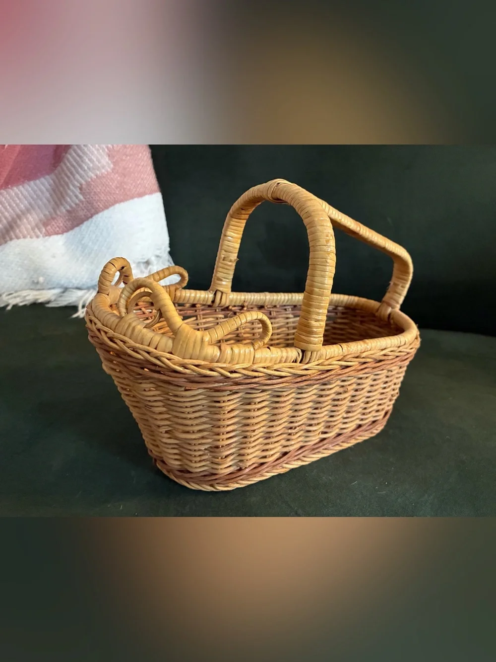 Vintage Woven Wicker Basket in Natural Tan - Wine Bottle Holder